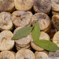 Organic And Conventional Sun Dried Figs