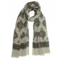 GC/WST/19-03 Woolen Stoles