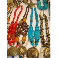 Artificial jewellery