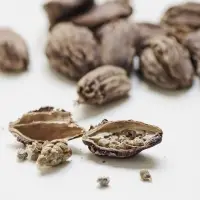 Cardamom Black Whole