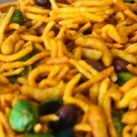 Snack Mix Kacang Putih