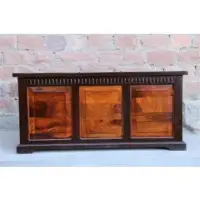 Solid Blanket Chest