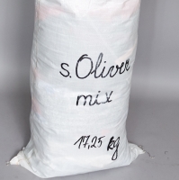 Oliver Cloth