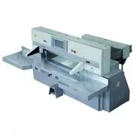 Paper cutting machine