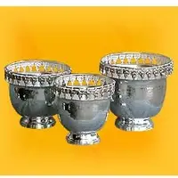 Iron planter