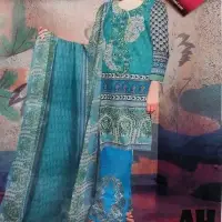Ladies Lawn Shalwar Qameez