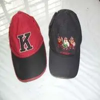 Caps