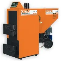 Solid fuel boiler with stoker