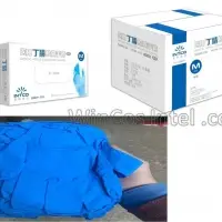 Disposable Nitrile Examination Gloves
