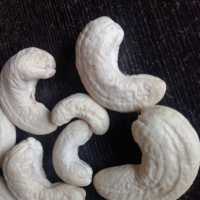 Organic Cashew Nuts