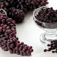 Dried Black Raisins