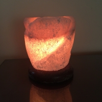 Daisy Salt Lamp