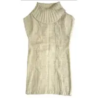 Half sleeves woolen sweater