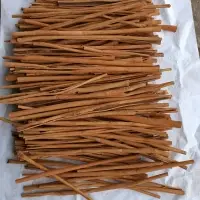 Cassia Sticks And Powder