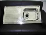 Stainless steel sink