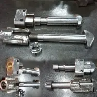 Twist Lock With Guide