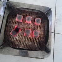 100% Coconut Shell Charcoal Briquettes