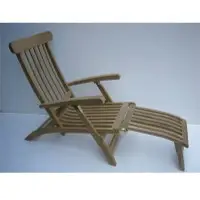 Steamer chair