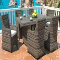 Dining Set In Round Wicker
