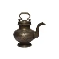 Antique kamandalu
