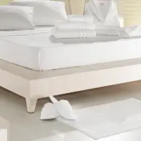 Hotel  Bedding