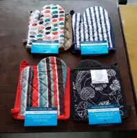 100% Cotton  Assorted Glove Potholder Set