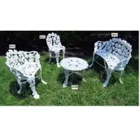 Outdoor Furniture & Decor