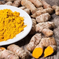 Turmeric Powder And Turmeric Root