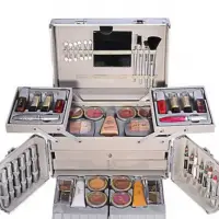 Make Up Kit