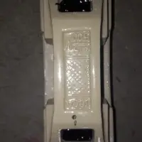 Ceramic Kit Kat Fuse