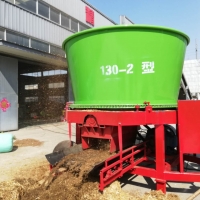 Large sized bale shredder