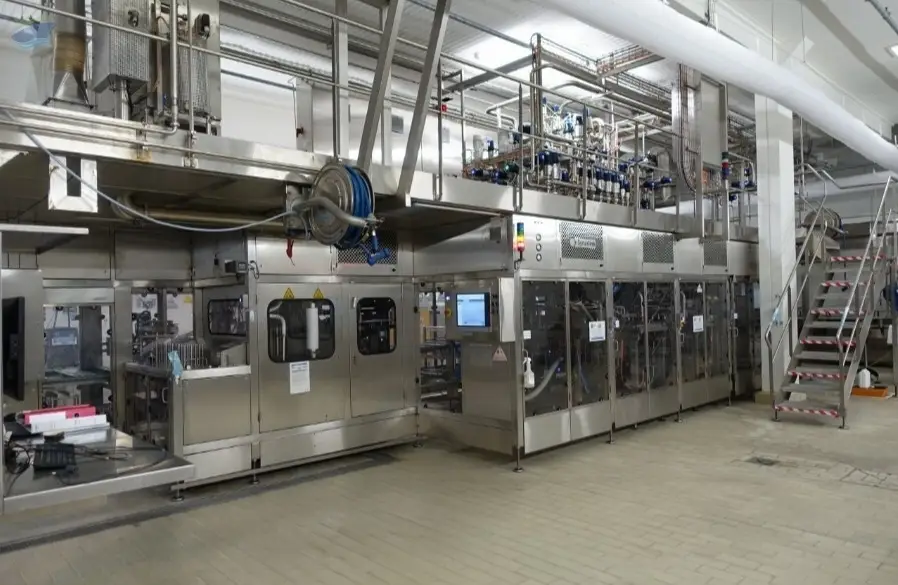 Yoghurt Filler and Seamer 10,000 PPH