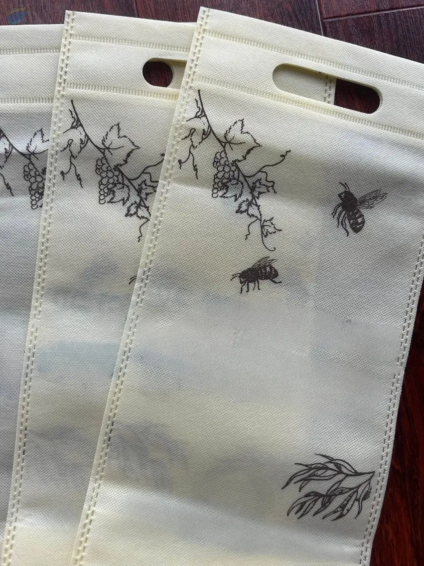 Die-Cut Non-Woven Bags