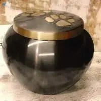 Black foot print matki