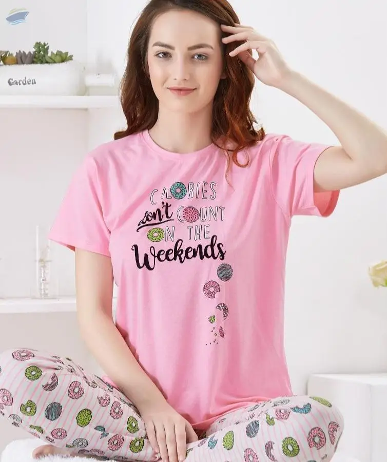 Ladies Top And Pyjama Set Knitted