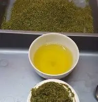 Fanning Green Tea