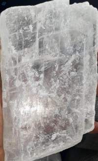 White Crystal Gypsum Lumps (Selenite)