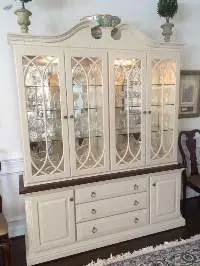 Super Cabinets & Hutcehs 153