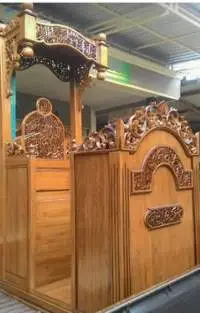 Polished Podium 12