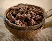 Black Cardamom (Badi ilaichi)