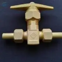 Manifold Valve With Swivel End Fittings