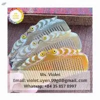 Horn Comb