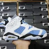 Air Jordan 6 UNC
