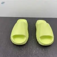 Yeezy Slide Glow Green  2022