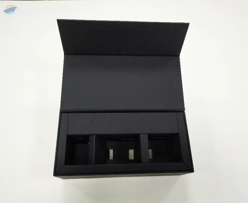 Electronic Accesory Package- Pluge Package Box