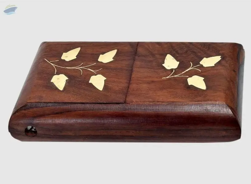 Seven Leaf Cigarette Case