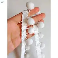 Pompom Lace