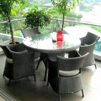 Wicker Round Center Table with Glass Top