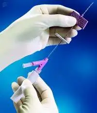Closed IV Catheter Saf-T-Intima 24 Gauge 0.75