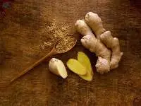 Fresh And Dried Organic Ginger